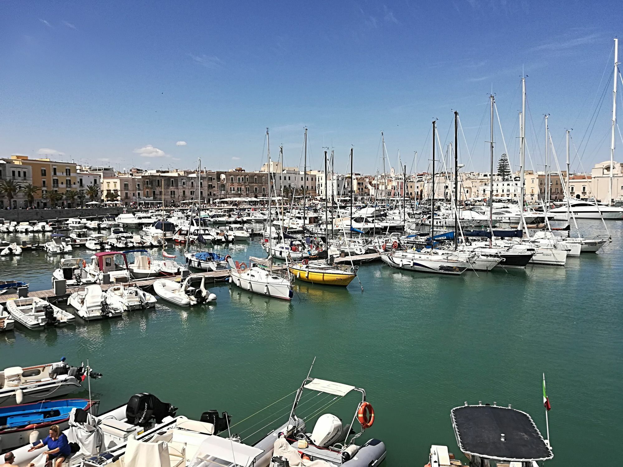 Ad Home Trani Exterior photo